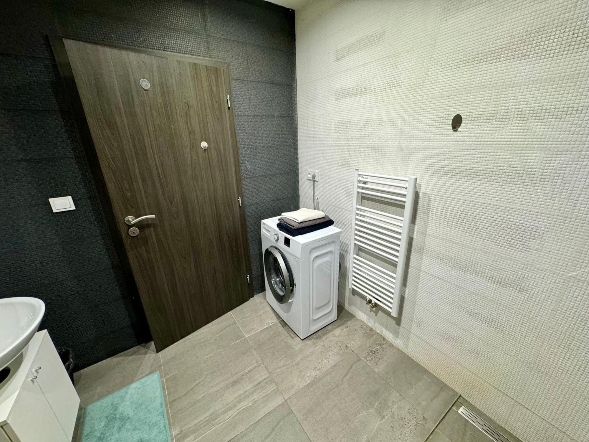 Byt Apartman 74M2 Vyhled Klid Priroda 布拉格 外观 照片