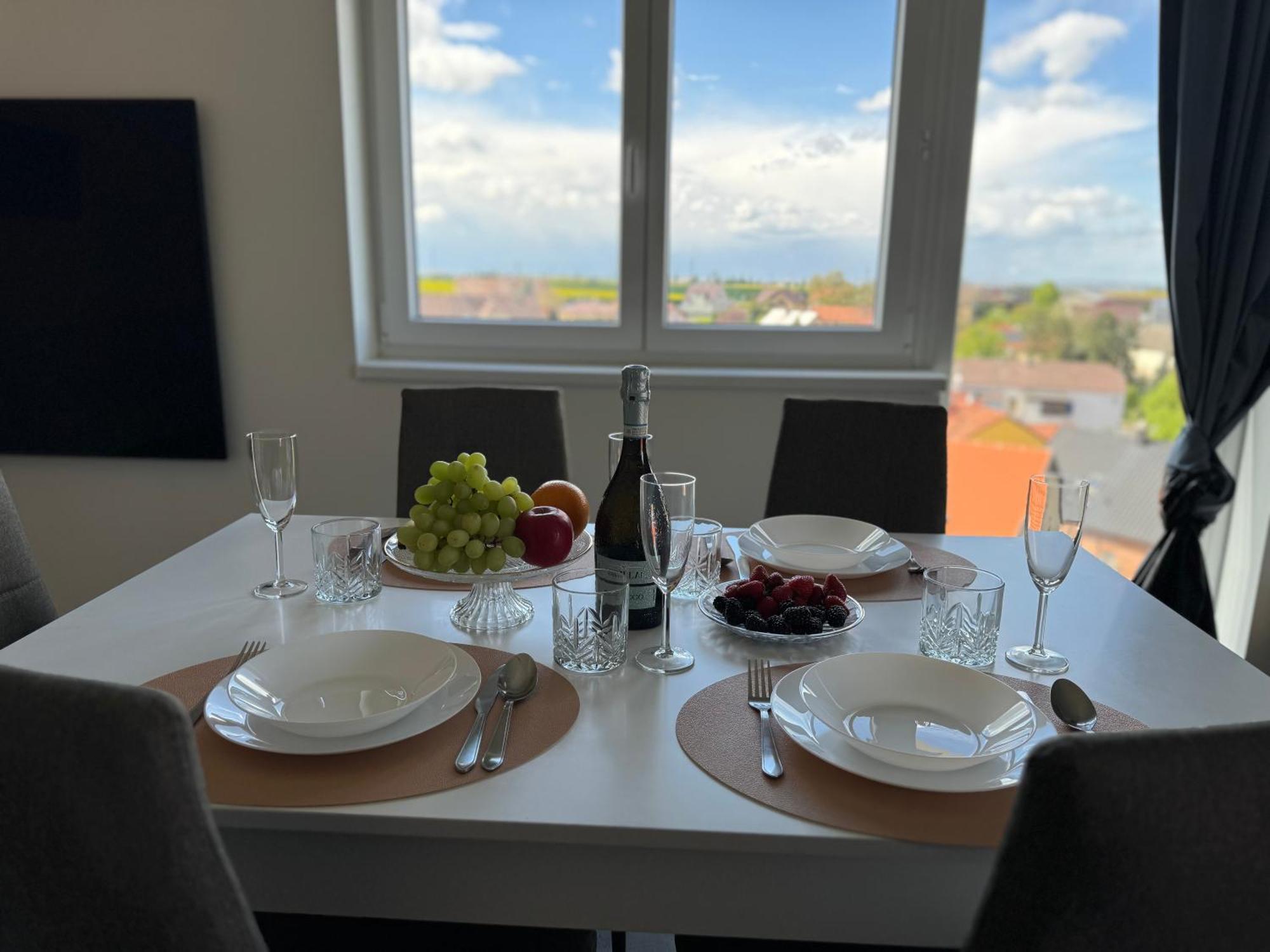 Byt Apartman 74M2 Vyhled Klid Priroda 布拉格 外观 照片